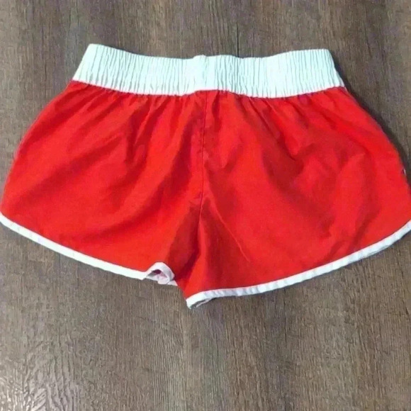 Vintage OP red gym shorts with white trim juniors medium (7-9) - Picture 4 of 4